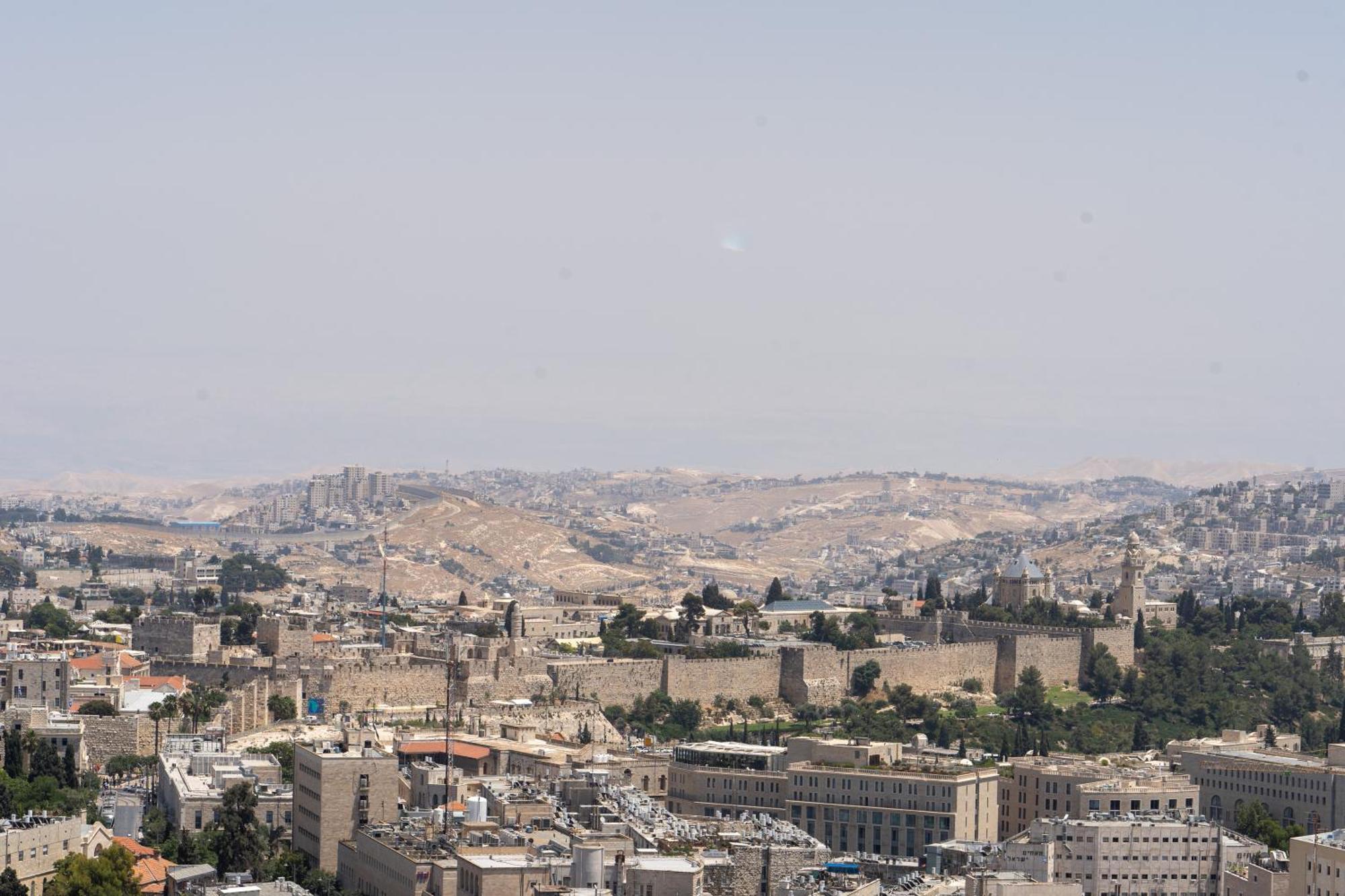 Savyon View Tower - Isrentals *